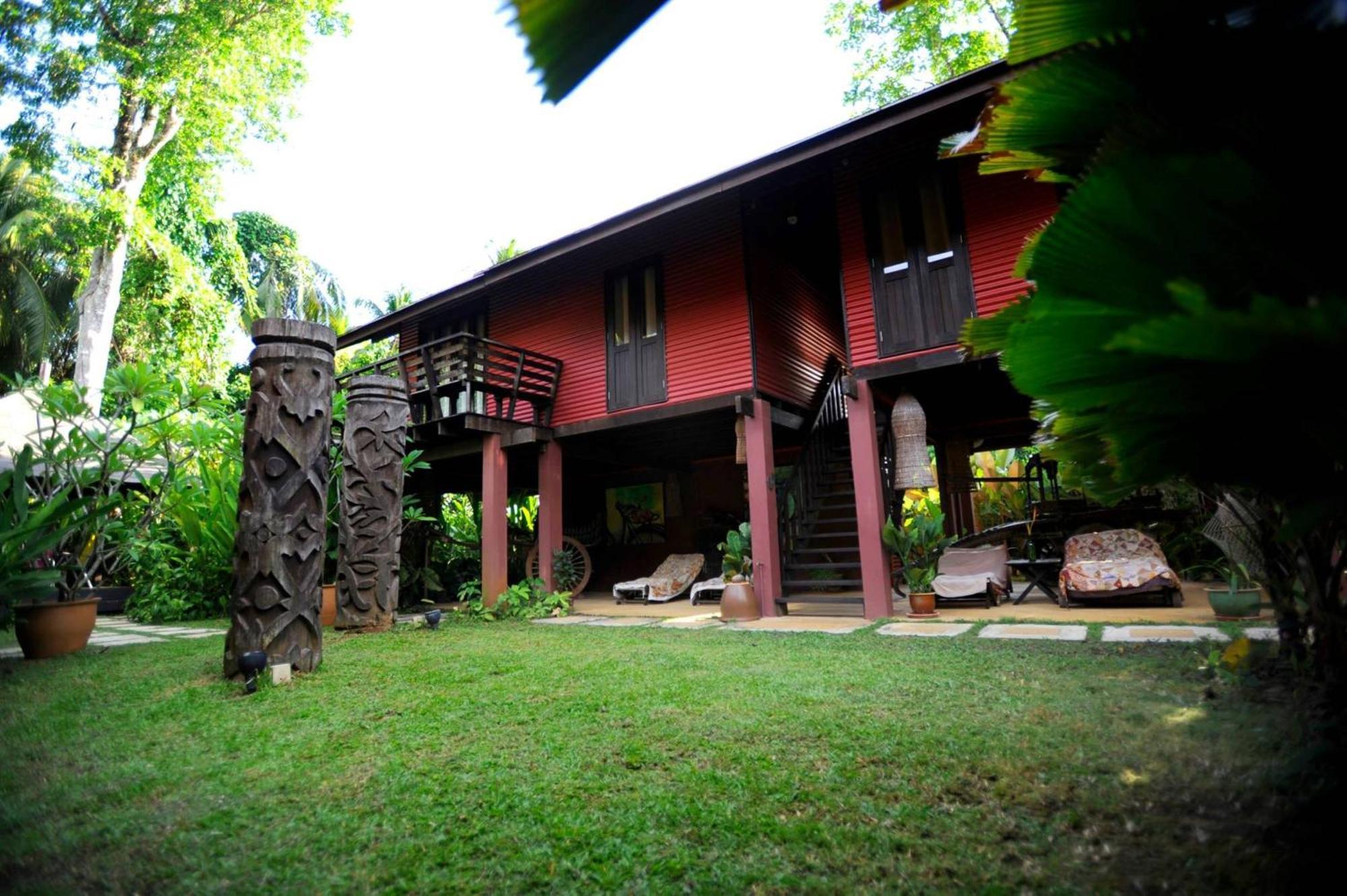 The Village House Santubong Exteriör bild